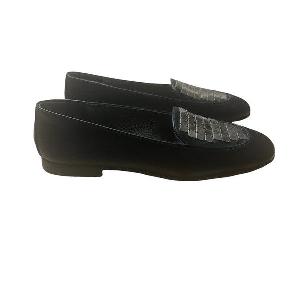 JOAN & DAVID Navy Loafers with Metal Embellishments Size 6.5 -- CLOSET STAPLE!!! - Picture 1 of 9